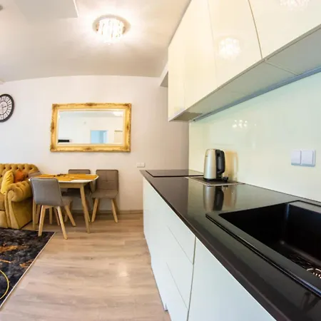 Maluno Apartment *